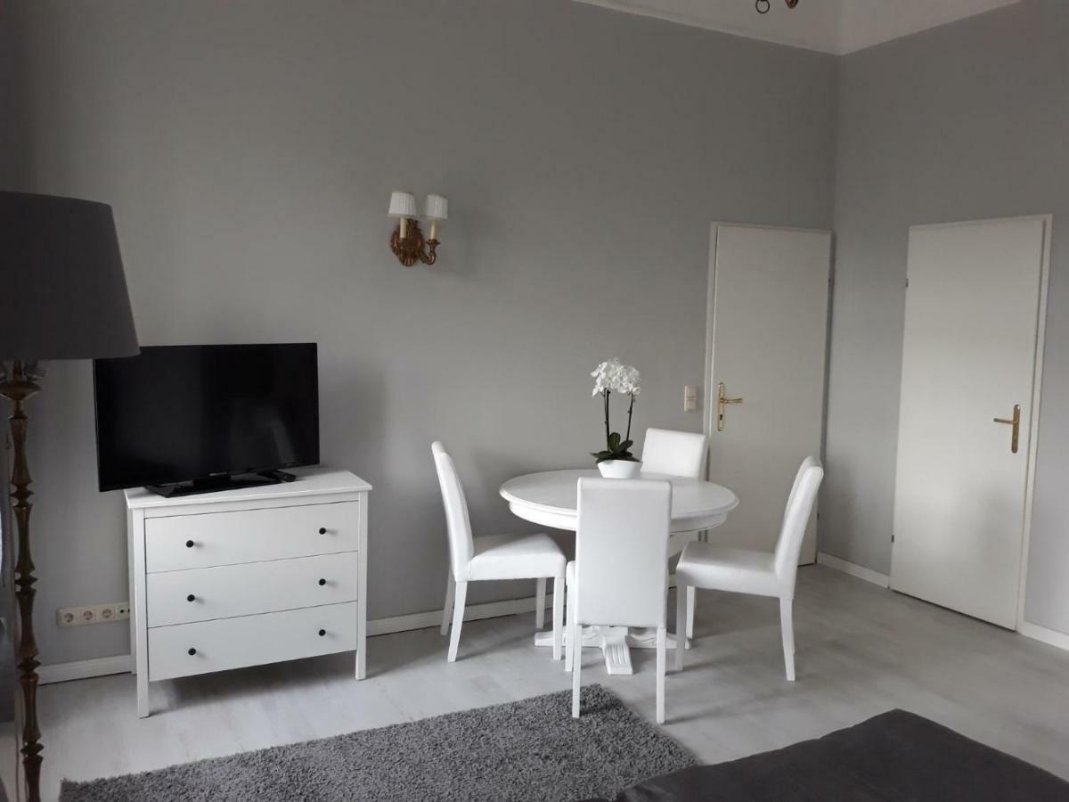 Seeblick Apartment/Zimmer Gmunden Exterior foto